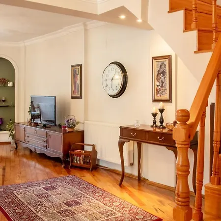 Spacious Detached House With Garden In Izmir * Ulucak